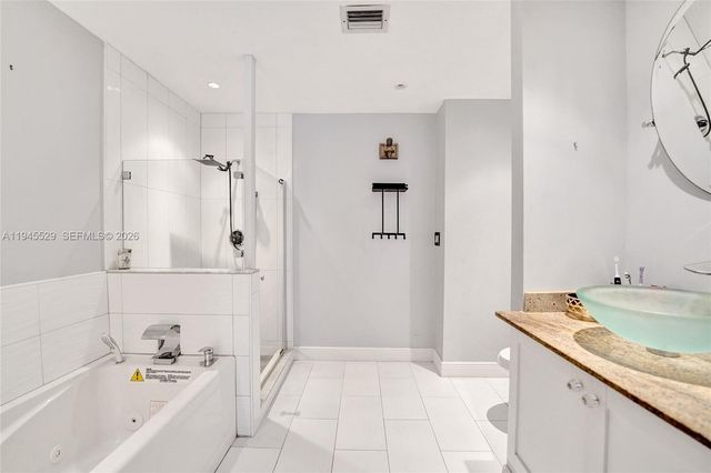 3301 Raleigh St 4E, Hollywood, FL 33021