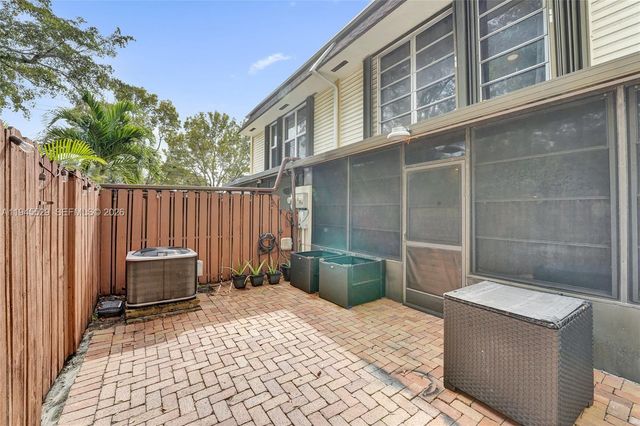 3301 Raleigh St 4E, Hollywood, FL 33021