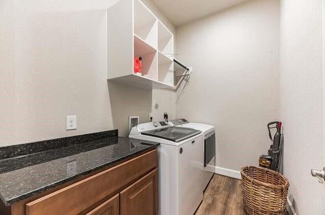 338 Mistletoe Ridge Court, Montgomery, TX 77316