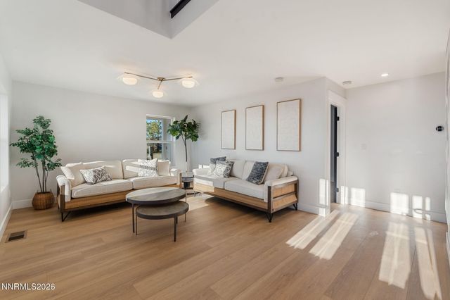 680 Rowe Place, Sparks, NV 89441