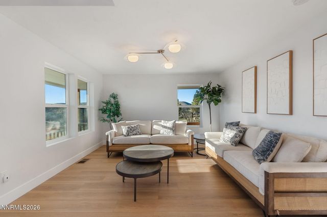 680 Rowe Place, Sparks, NV 89441