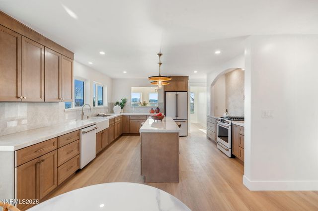 680 Rowe Place, Sparks, NV 89441