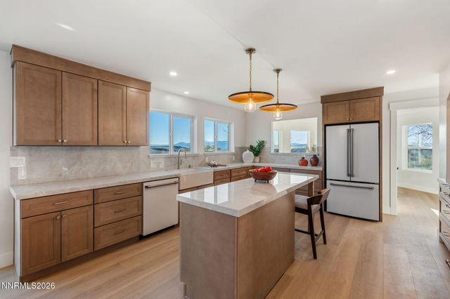 680 Rowe Place, Sparks, NV 89441