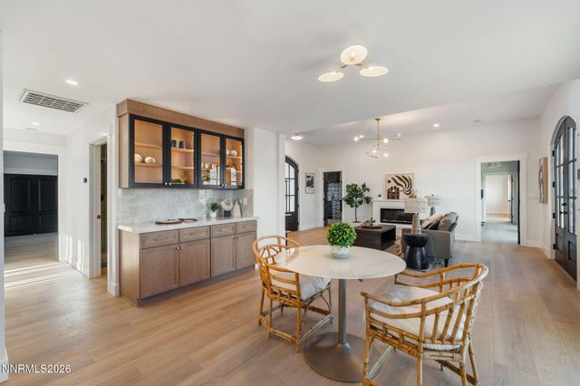 680 Rowe Place, Sparks, NV 89441