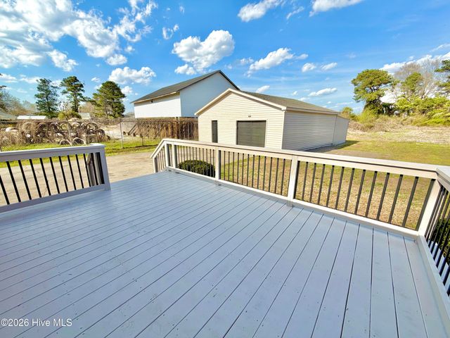 216 Collier Loftin Road, Kinston, NC 28504