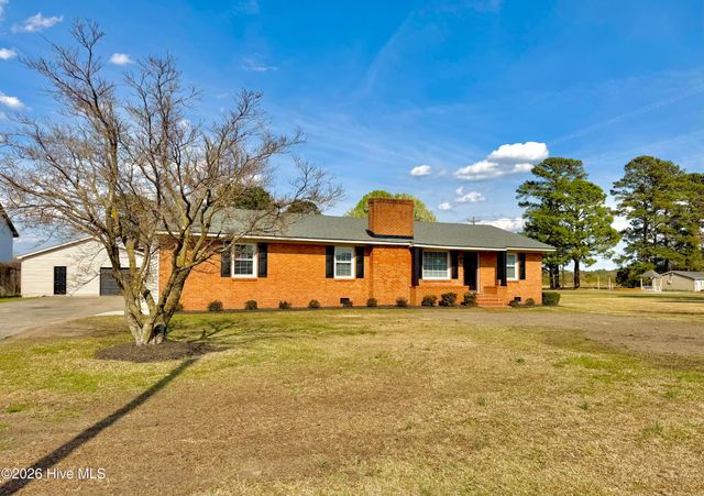 216 Collier Loftin Road, Kinston, NC 28504