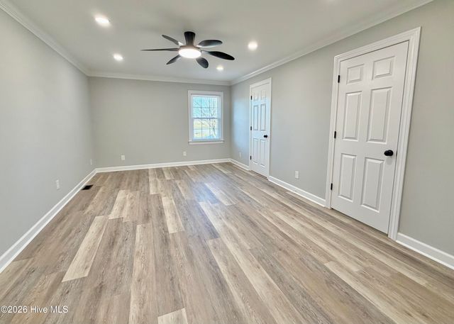 216 Collier Loftin Road, Kinston, NC 28504