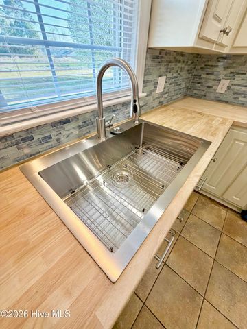 216 Collier Loftin Road, Kinston, NC 28504