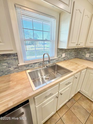 216 Collier Loftin Road, Kinston, NC 28504