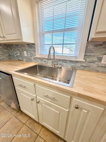 216 Collier Loftin Road, Kinston, NC 28504