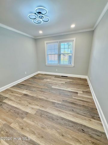 216 Collier Loftin Road, Kinston, NC 28504