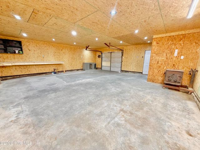 216 Collier Loftin Road, Kinston, NC 28504