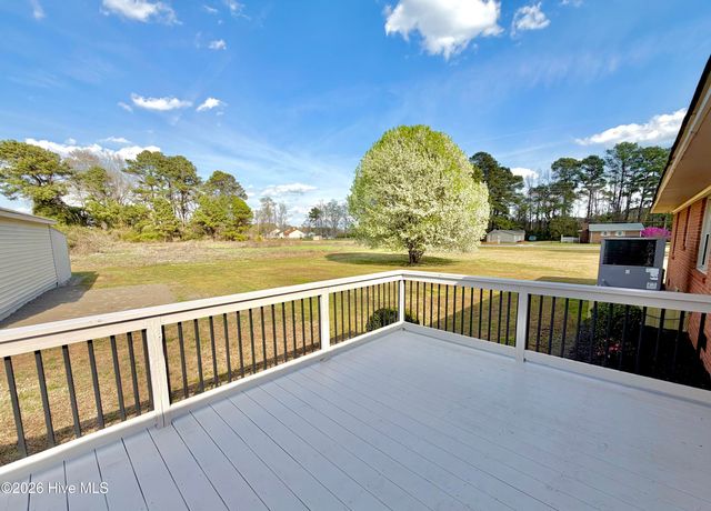 216 Collier Loftin Road, Kinston, NC 28504