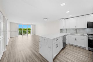 16740 NE 9th Ave 405, North Miami Beach, FL 33162