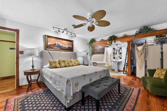11024 Meadow Rue Street, The Woodlands, TX 77380