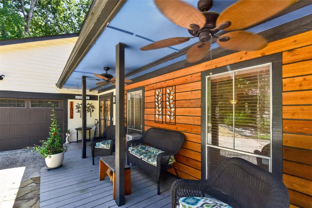 11024 Meadow Rue Street, The Woodlands, TX 77380