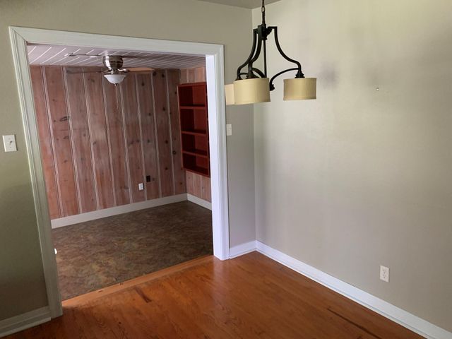 406 Avondale Street, League City, TX 77573