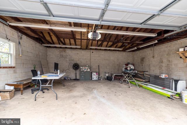 343 PAWLINGS RD, Phoenixville, PA 19460