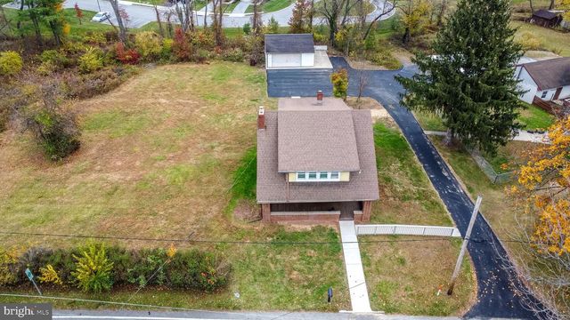 343 PAWLINGS RD, Phoenixville, PA 19460