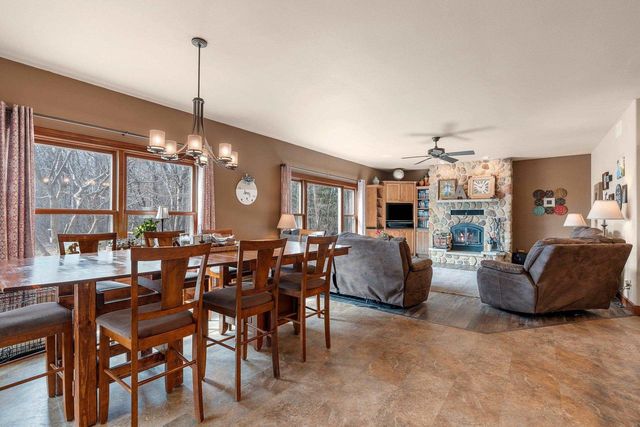 1055 ZACHER DRIVE, Oshkosh, WI 54901