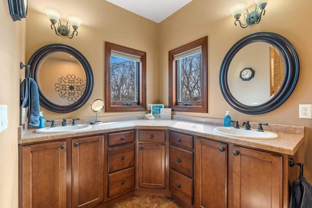 1055 ZACHER DRIVE, Oshkosh, WI 54901