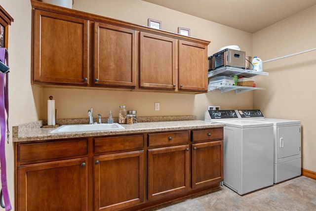 1055 ZACHER DRIVE, Oshkosh, WI 54901