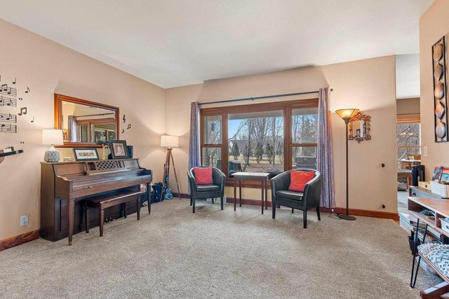 1055 ZACHER DRIVE, Oshkosh, WI 54901