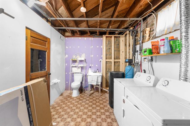 224 N 1st St., Lindsborg, KS 67456