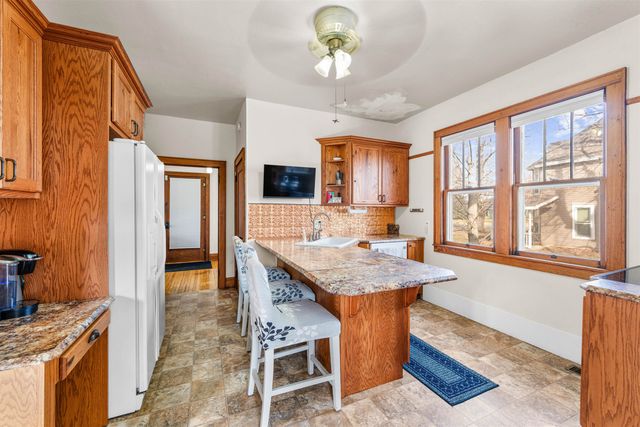 224 N 1st St., Lindsborg, KS 67456