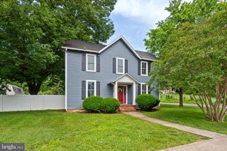 404 N FRANKLIN ST, Remington, VA 22734