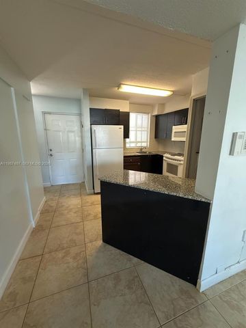 6045 NW 186th St 115, Hialeah, FL 33015