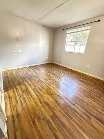 6045 NW 186th St 115, Hialeah, FL 33015