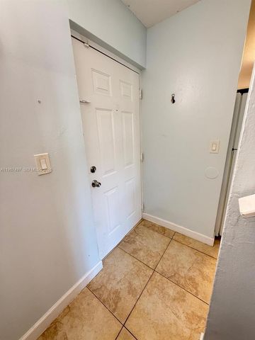 6045 NW 186th St 115, Hialeah, FL 33015