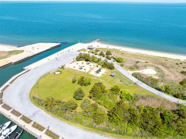 95 Tyrone Drive, East Hampton, NY 11937