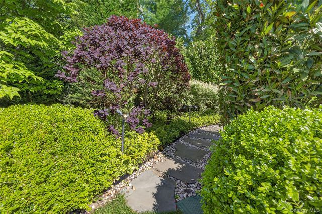 95 Tyrone Drive, East Hampton, NY 11937