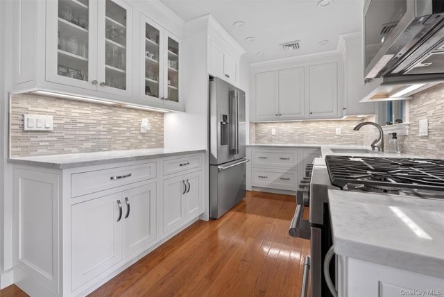 95 Tyrone Drive, East Hampton, NY 11937
