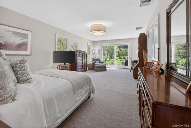 95 Tyrone Drive, East Hampton, NY 11937