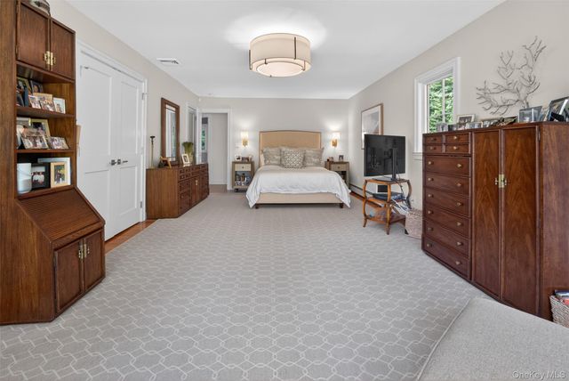 95 Tyrone Drive, East Hampton, NY 11937