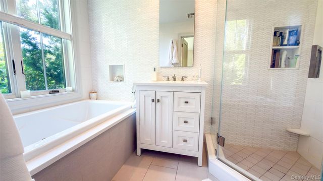 95 Tyrone Drive, East Hampton, NY 11937