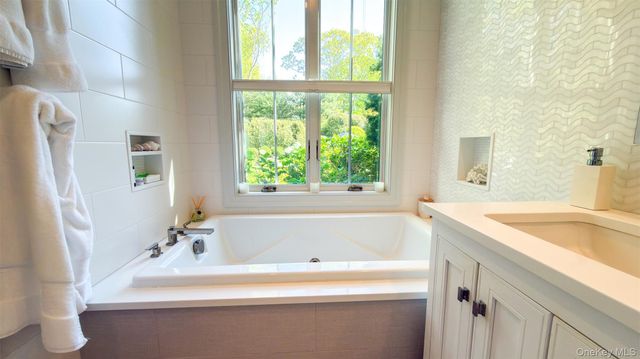 95 Tyrone Drive, East Hampton, NY 11937