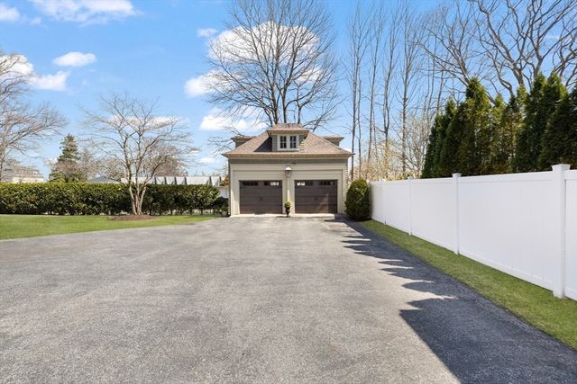 144 Woodland Rd, Woonsocket, RI 02895