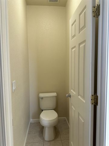 132 Dragonfly Cir, Sacramento, CA 95834