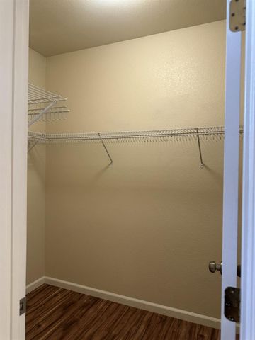 132 Dragonfly Cir, Sacramento, CA 95834