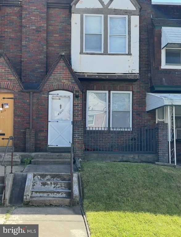 Image 3 of property listing at 4317 BERGER AVE, Baltimore, MD 21206