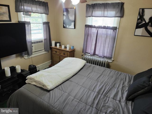 8 ILLINOIS, Burlington Township, NJ 08016