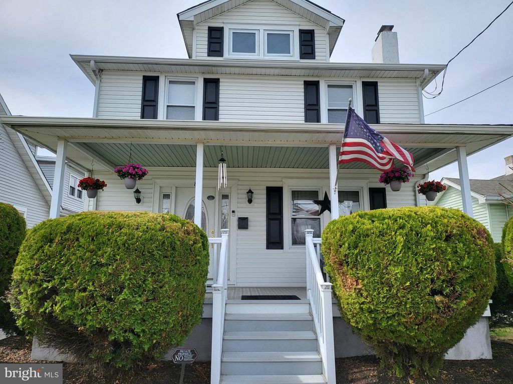 8 ILLINOIS, Burlington Township, NJ 08016