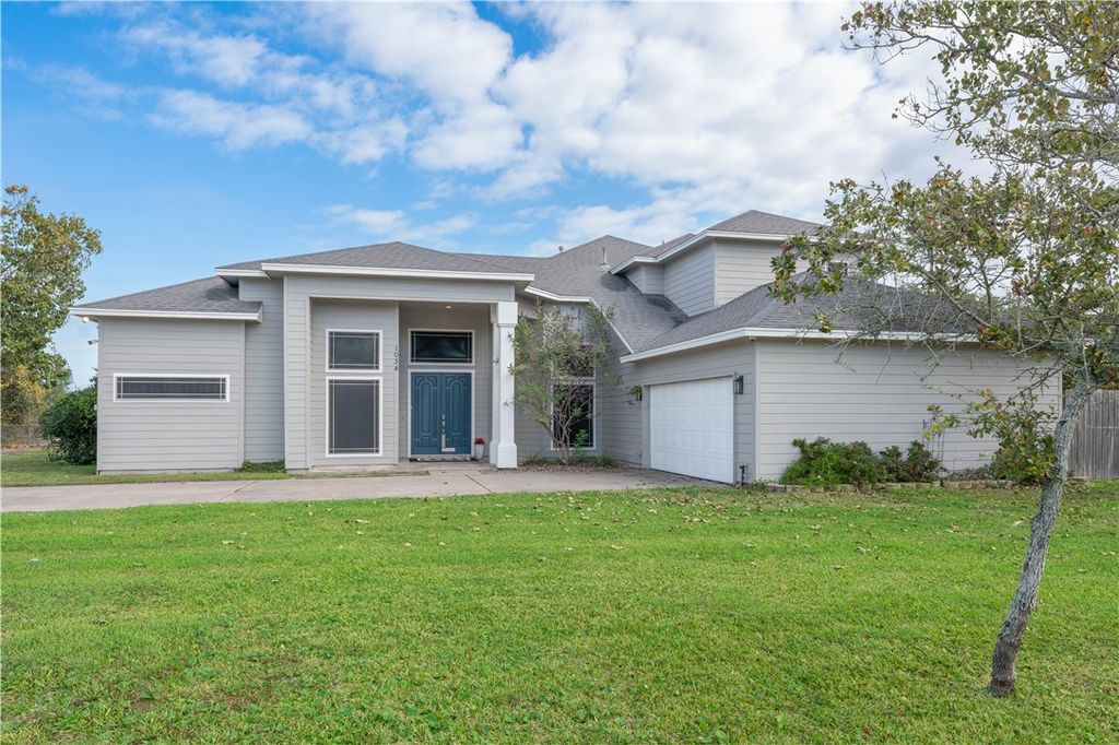 1034 Graham, Corpus Christi, TX 78418 — photo 2