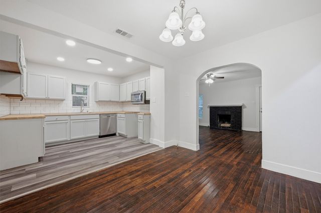 608 S Loving Avenue, Sherman, TX 75090
