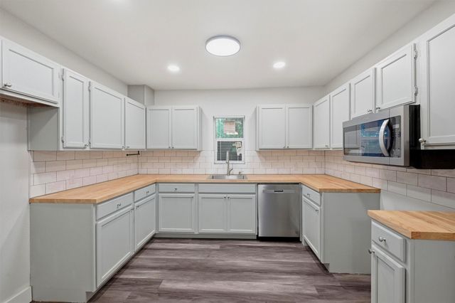 608 S Loving Avenue, Sherman, TX 75090