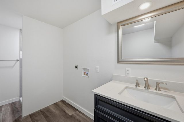 608 S Loving Avenue, Sherman, TX 75090